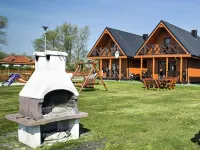 Lovely House Overlooking the Lake, Near the Sea, Ideal for 9 People