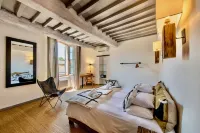 Au Ralenti du Lierre Hotels in Ménerbes