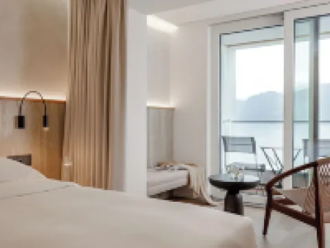 Campus Hotel Hertenstein Hotels in Weggis