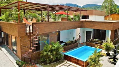 Toucan Platinum Suites Aparthotel