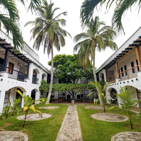 Hotel Sansiraka by GEH Suites