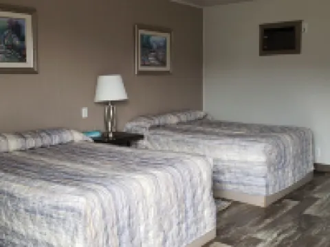 99 Mile Motel Hotels in 100 Mile House