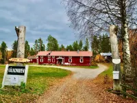 Timmerhus komplett mindre bostad med tillgång till stort servicehus Hotels in Ramsjö