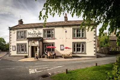 Maypole Inn Hotels in Settle