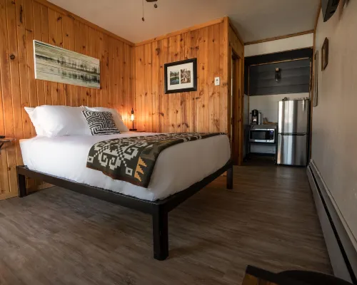 Columbia Point Resort Hotels in Stevens County