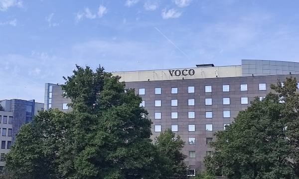 voco Dusseldorf Seestern by IHG