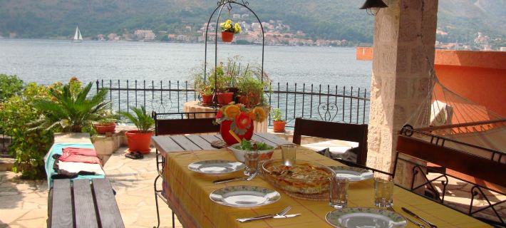 Villa Perla Del Mare Hotels in Dobrota