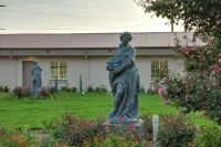 Romantic Inn & Suites - románticos