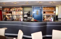 Skycity Hotel Atrigon - Bares