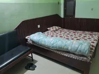 Hotel Shah Paradise Hotels in Bahuari