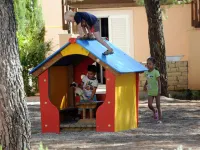 Apartments in Zaton Holiday Resort with Pool Hotel di Zadar