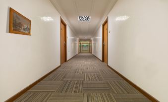 Hamdan Plaza Hotel Salalah, an Htg Hotel