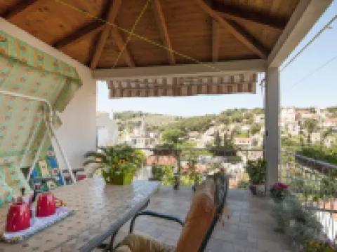 Apartments Gorana Hotels in Splitska