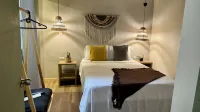 Luum Casa Hotel Manila