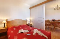 Résidence Néméa les Chalets des Cîmes Hotels in Montricher-Albanne