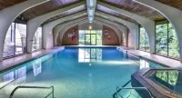The Pitlochry Hydro Hotel - С бассейном