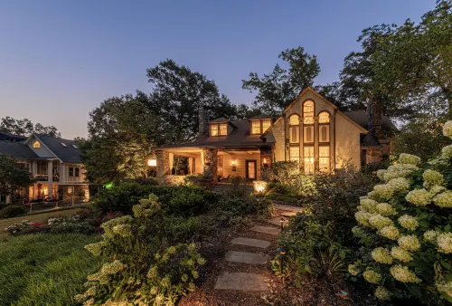 Stonehurst Place Bed & Breakfast - Джакузи