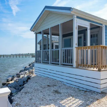 Blufin Bungalows & Marina