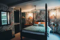 Roslyn House