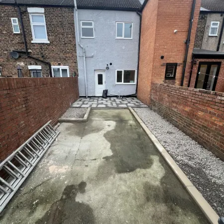 2-Bed Home - Sleeps 4 Parking & Garden