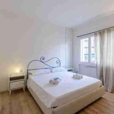 Joivy Bright 3-Bedroom Apartment in Santa Margherita Rooms