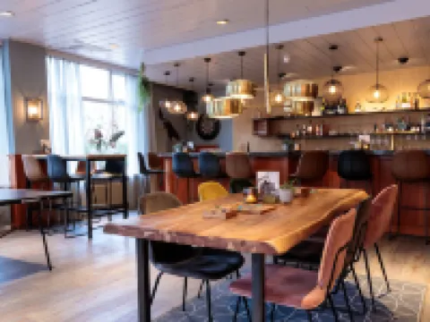 亭園酒店 雷嫩酒店