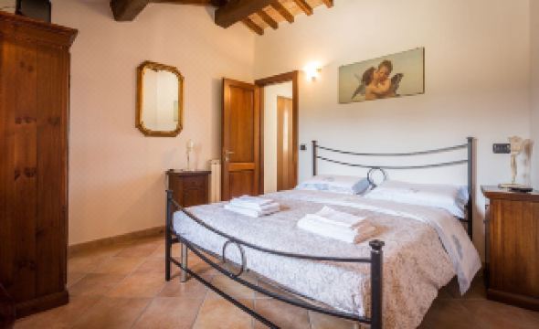 Agriturismo"Il Sagrato di Assisi" Appartamenti,Camere