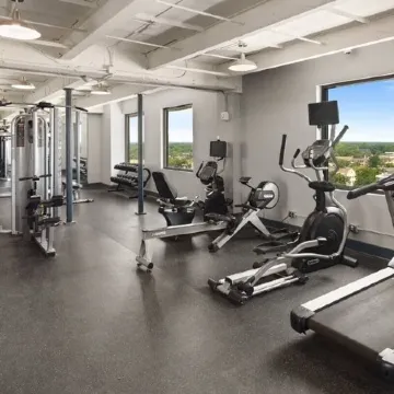 Come stay at our Horizon Hideaway. A modern downtown studio.
