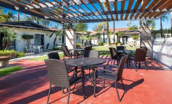 Fallbrook Country Inn