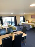 Haast River Motels & Holiday Park - Homestays