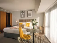 Beresford Hotel Các khách sạn gần Cao đẳng Trinity