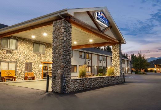 베이몬트 바이 윈덤 화이트피쉬 조식 공간