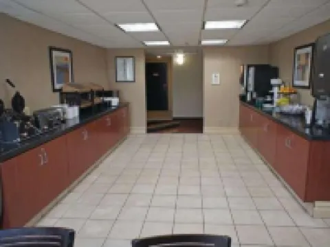 Days Inn by Wyndham Wayne Hotels in Wayne