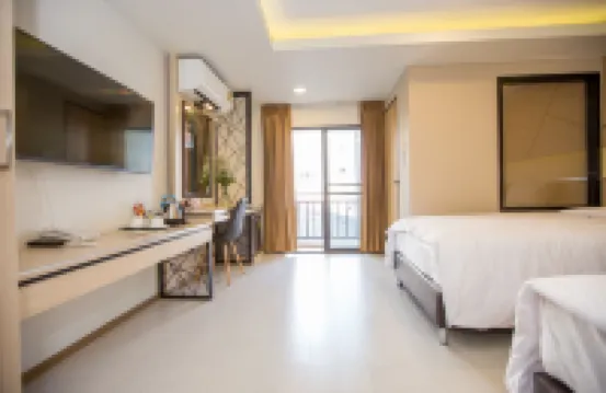 Tuck Me IN Hotels near Ton Payom Market