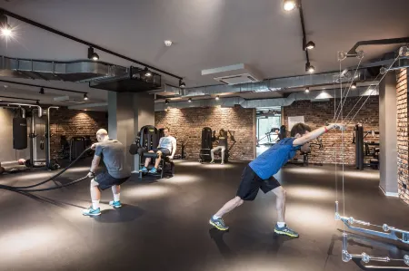 Park Hotel & Spa Отели рядом с достопримечательностью «Мечеть Султана Мурада»