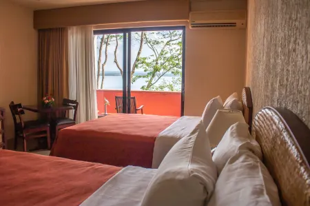 Camino Real Tikal‎ Отели в г. Эль Ремате