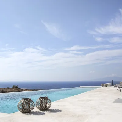 Aplai Dome Отели рядом с достопримечательностью «Atlantis Oia Dive Centre»