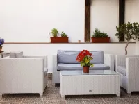 Hostal Residencia Europa Punico Các khách sạn gần Bến thuyền Marina Botafoch