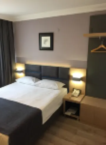 Helen Hotel