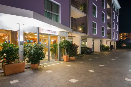 Ambassador Suite Hotel Отели в г. Рива-дель-Гарда