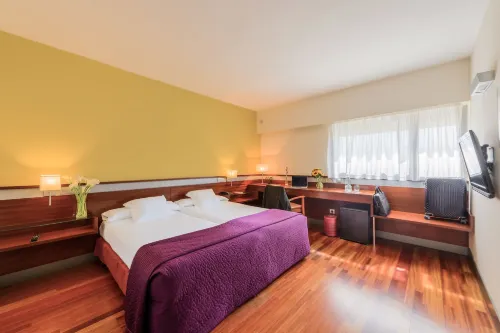 Hostal Porcel Torrejón - Parkplatz