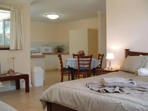 The Nosh & Nod - Avon Terrace - Motels