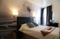 Hôtel Princesse Isabelle Hotel a Puteaux