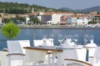 Apartments Vala