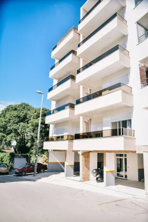 Riva Luxury Отели в г. Улцинь