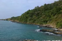 Finest Beach Front Royal Rayong - Apartments