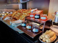Novotel Karlsruhe City - breakfast