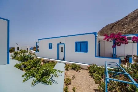 Ancient Thera Apartments Отели рядом с достопримечательностью «Древняя Тира»