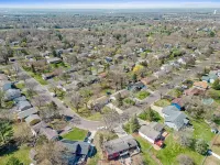 Cottage Grove-Woodbury Suburban Retreat by Minne-Getaway