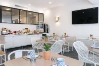 The Deck Hotel by HappyCulture - petit déjeuner